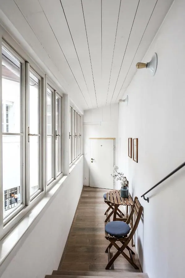 Cozy Quiet Studio At Charles Bridge プラハ チェコ